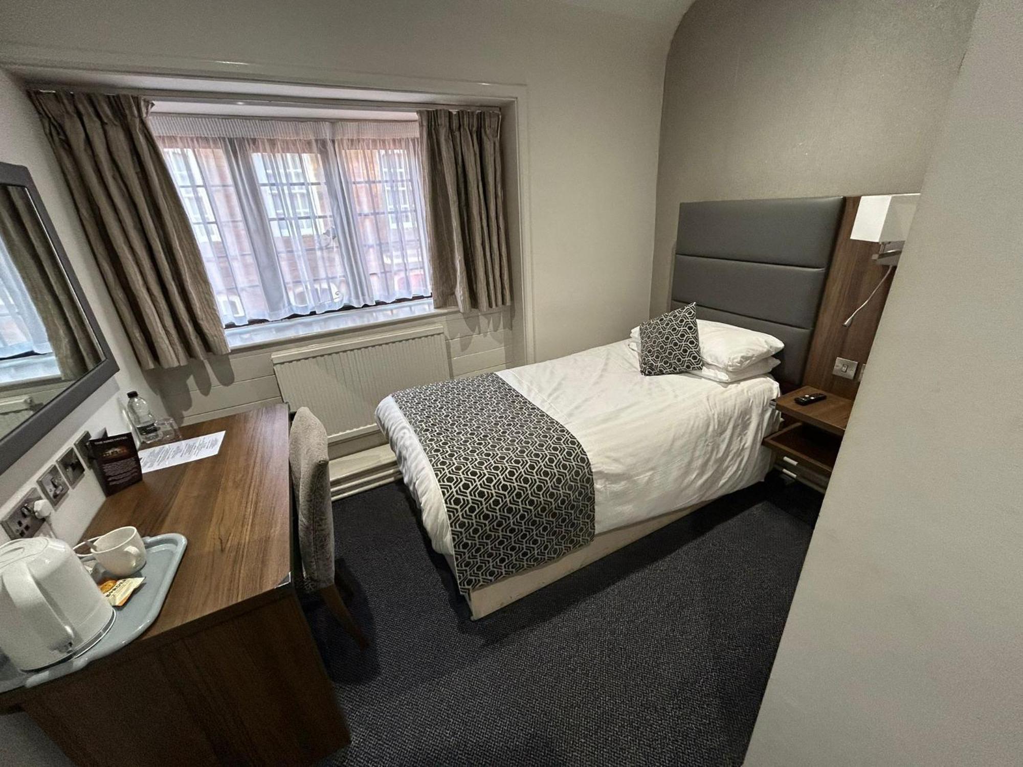 The Hind Hotel Wellingborough Quarto foto